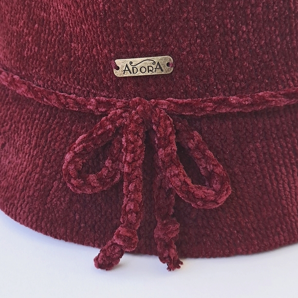 Beautiful Burgundy Chenille Winter Cloche Hat w/ Bow by Adora Vintage Style - Picture 3 of 9